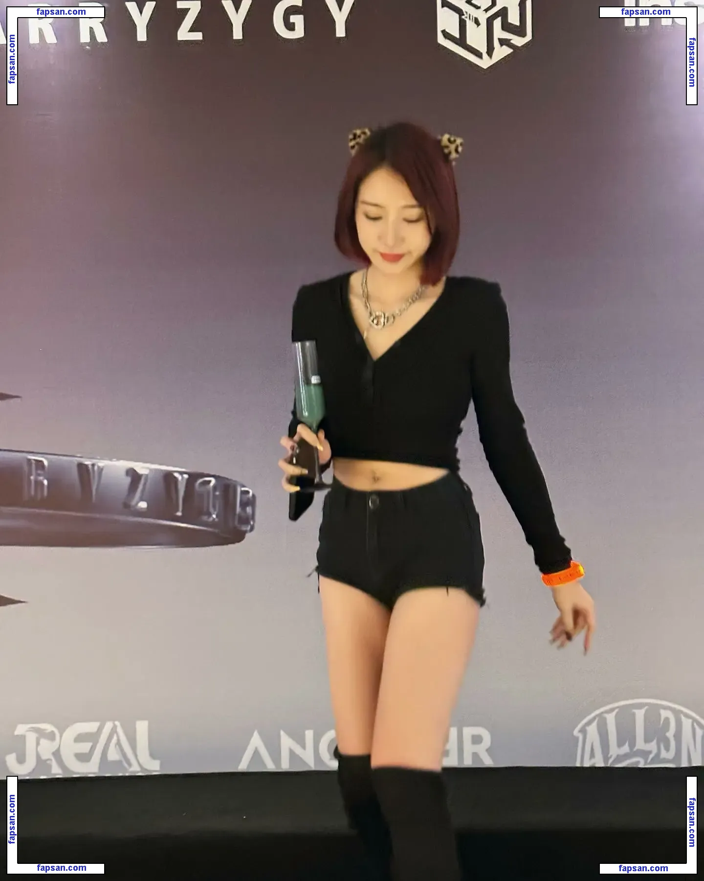 映雪Inshy nude photo #0128 from OnlyFans