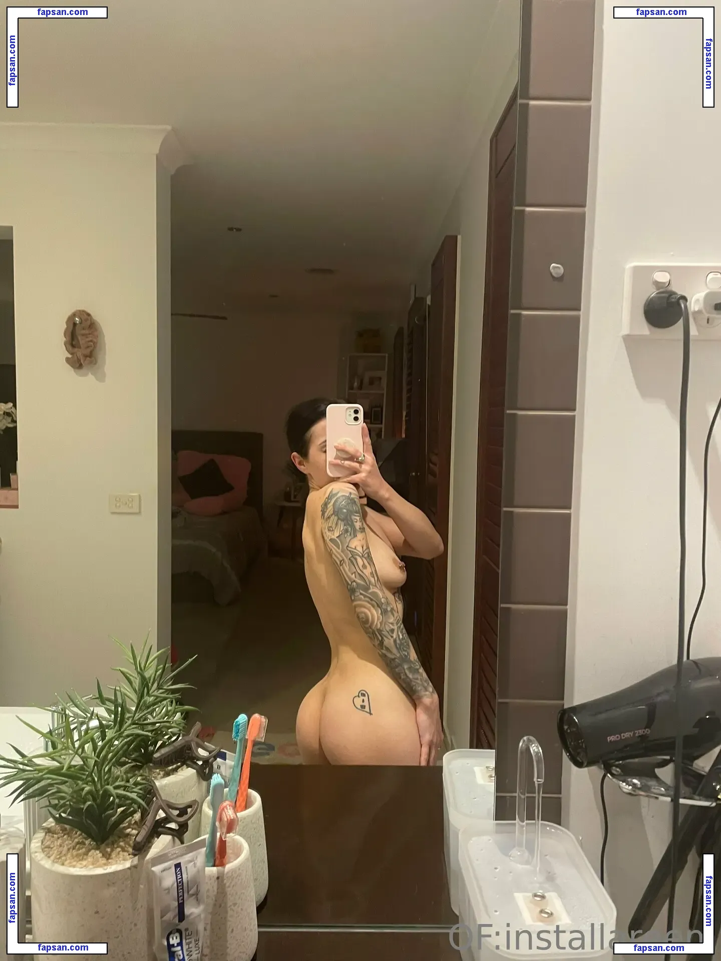 installareem nude photo #0014 from OnlyFans