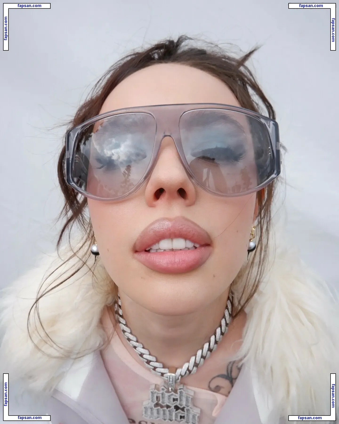 Instasamka nude photo #0028 from OnlyFans