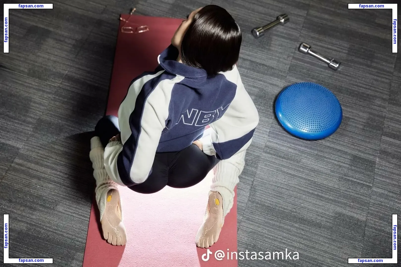 Instasamka nude photo #0037 from OnlyFans