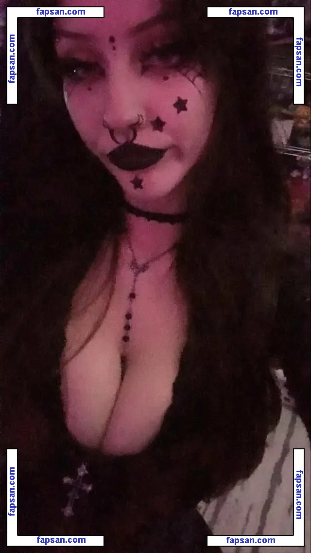 ipukeglitter420_ голая фото #0004 с Онлифанс