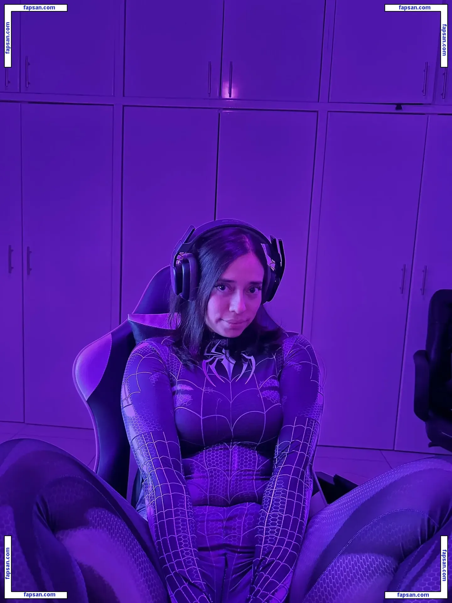 iranaguila голая фото #0031 с Онлифанс