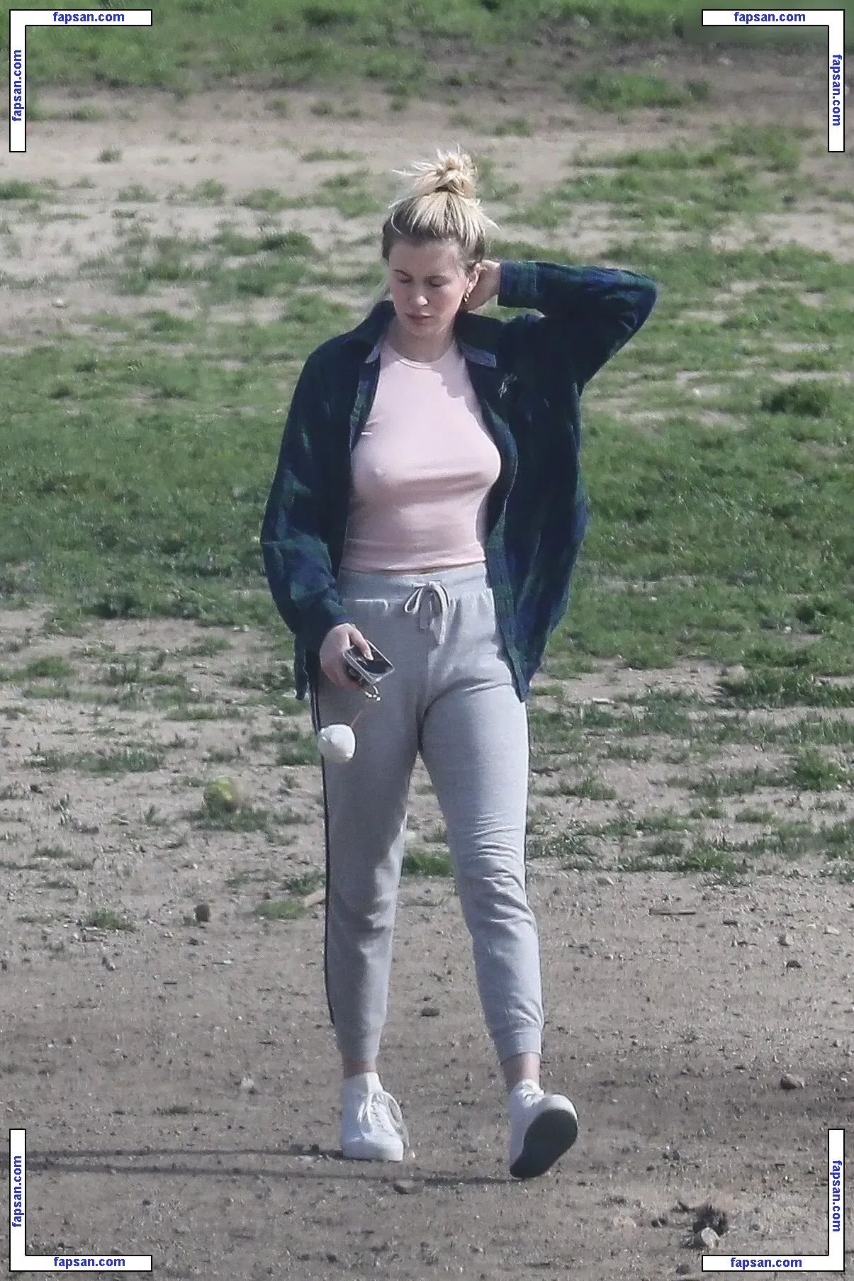 Ireland Baldwin nude photo #3655 from OnlyFans