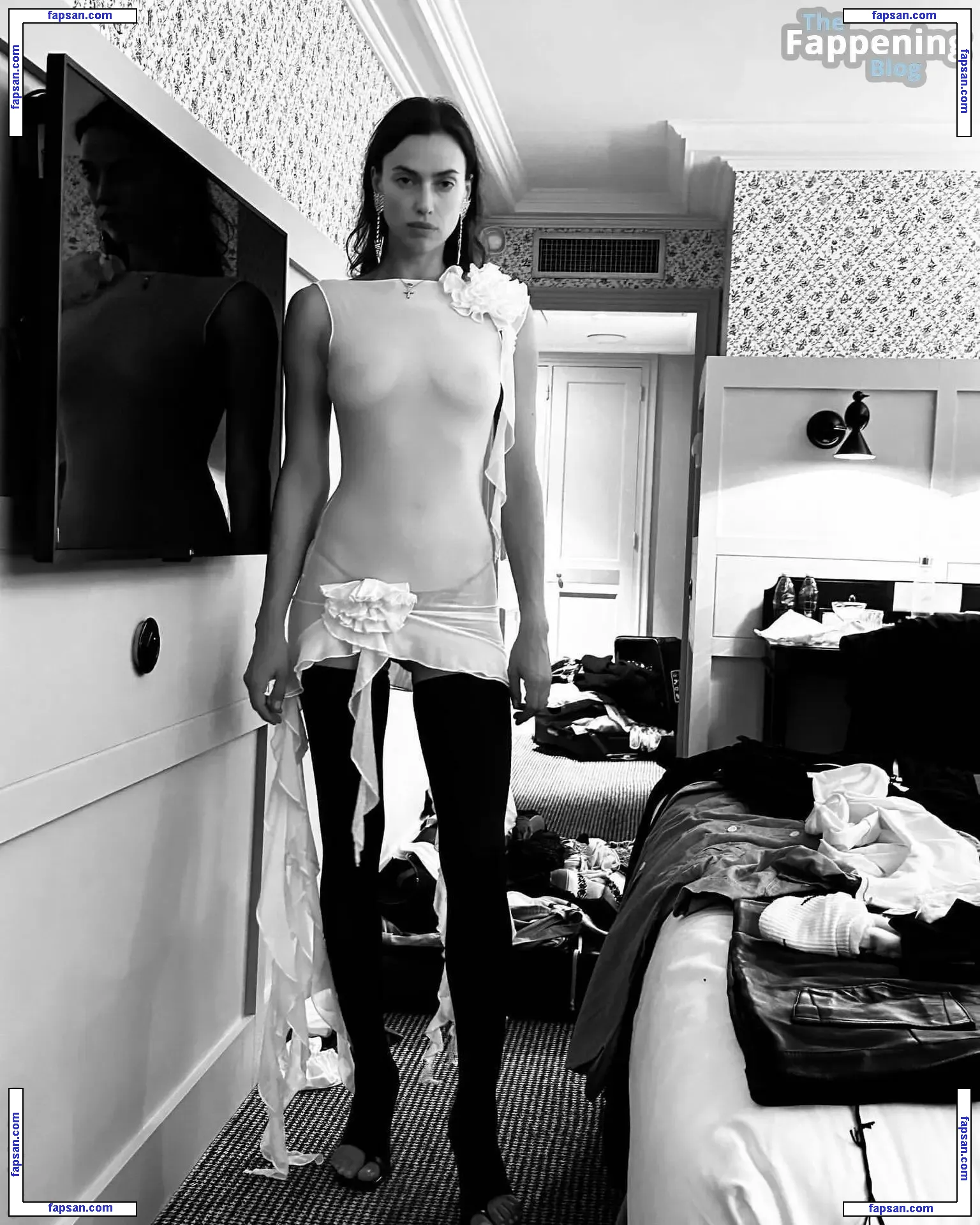 Irina Shayk nude photo #3439 from OnlyFans