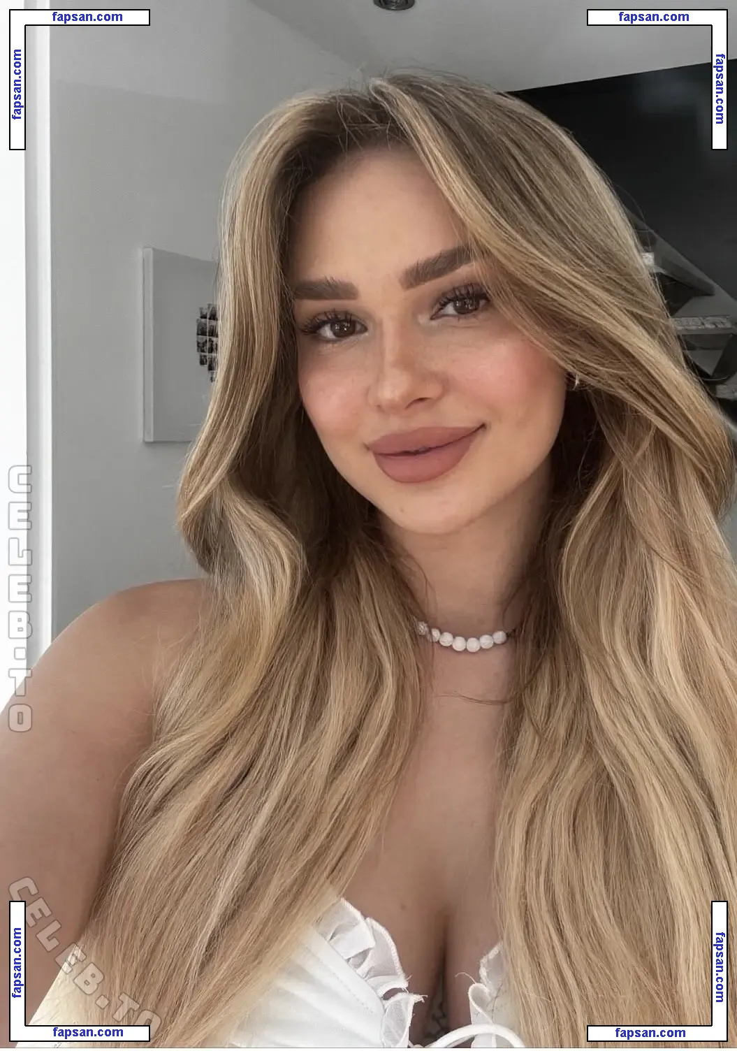 irinaxmira nude photo #0019 from OnlyFans