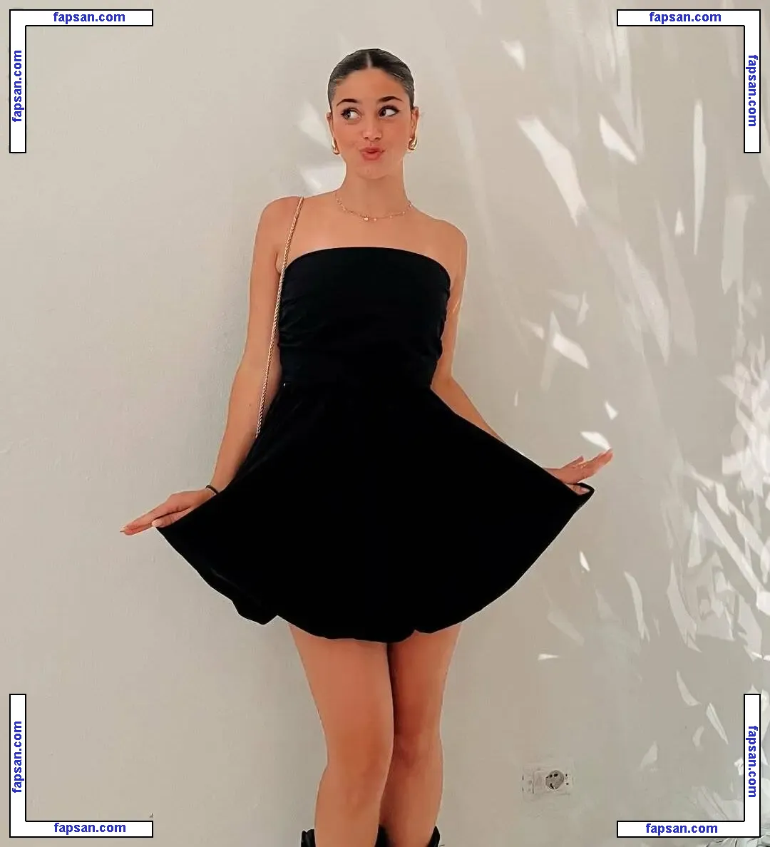 Iris Didomenico nude photo #0008 from OnlyFans