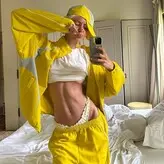 Iris Law голая #0529