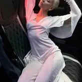 Iris Law голая #0541