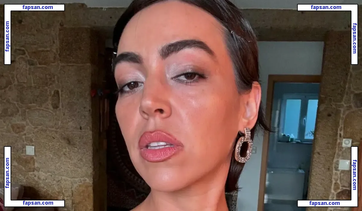 Iris Soares nude photo #0027 from OnlyFans