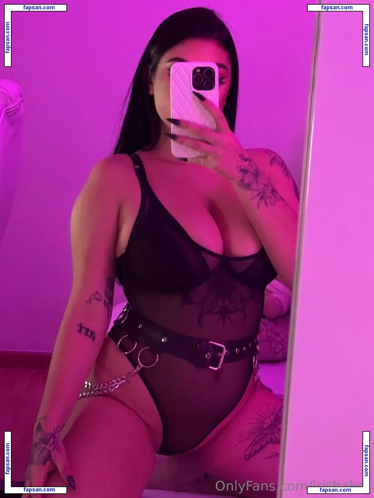 irisbaker nude photo #0004 from OnlyFans