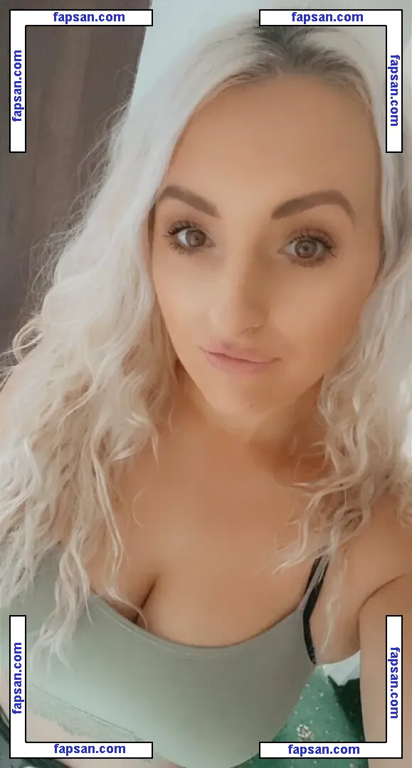 Irishpolishcpl nude photo #0004 from OnlyFans