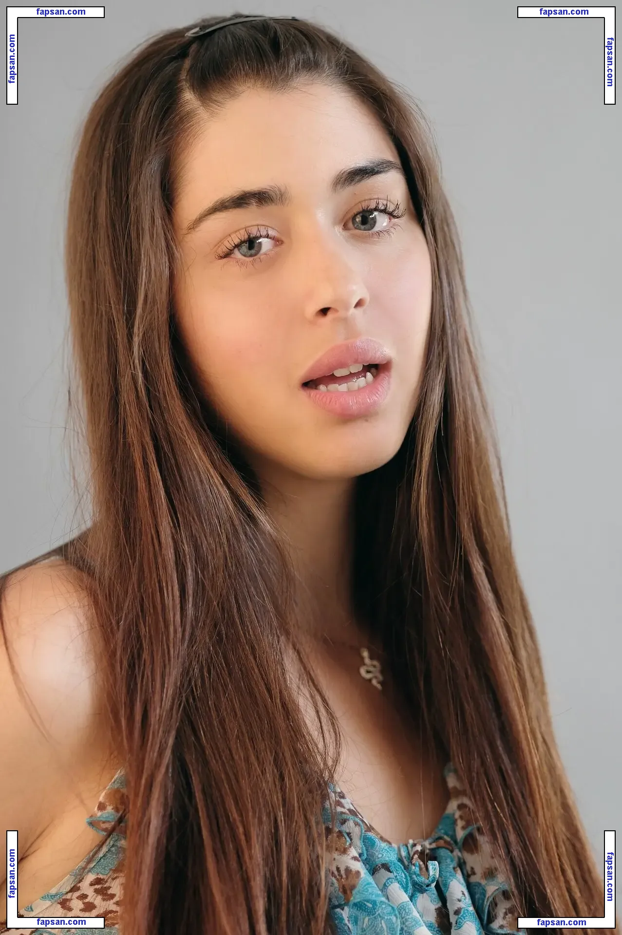 irismulas голая фото #0005 с Онлифанс