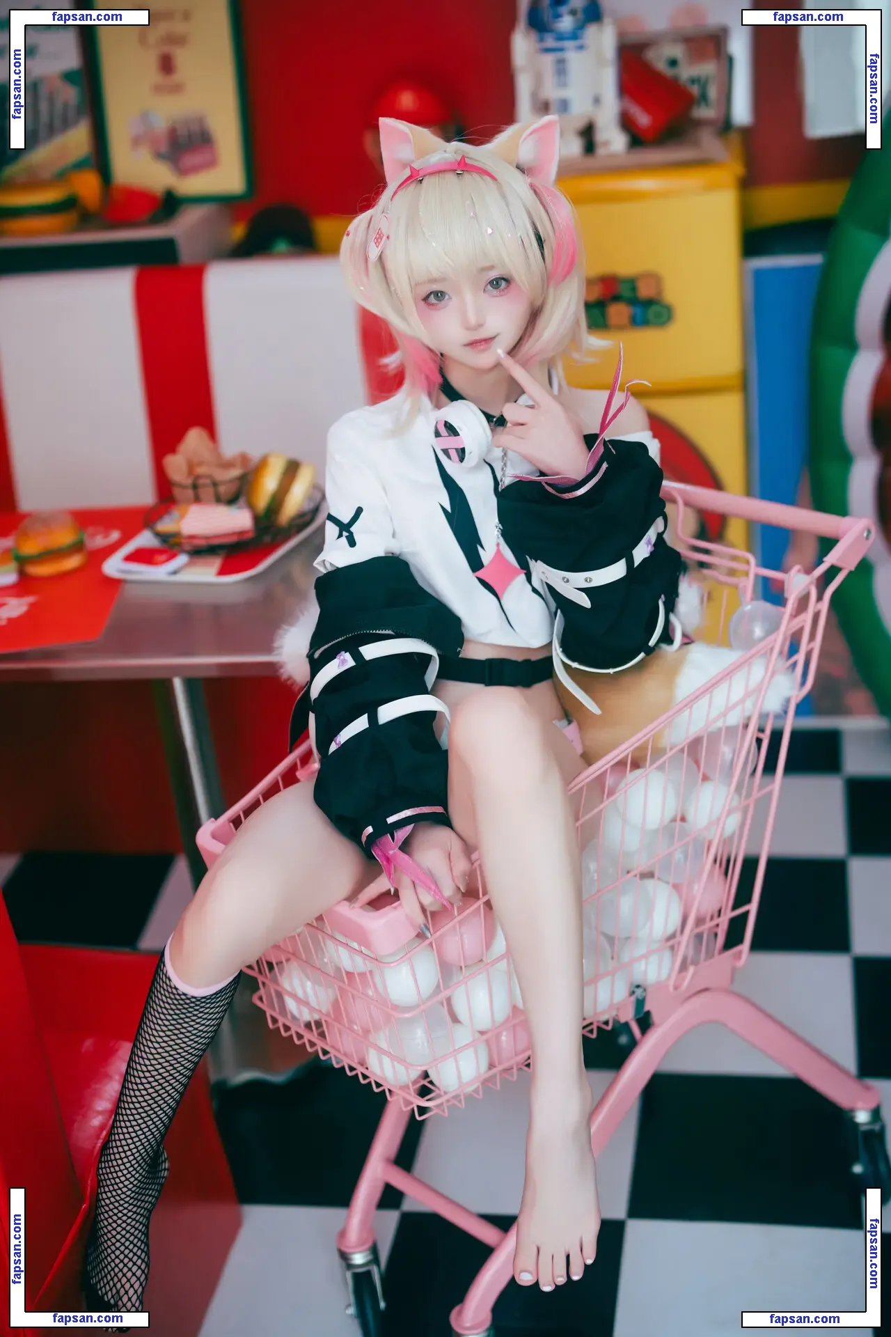 irisuare nude photo #0024 from OnlyFans