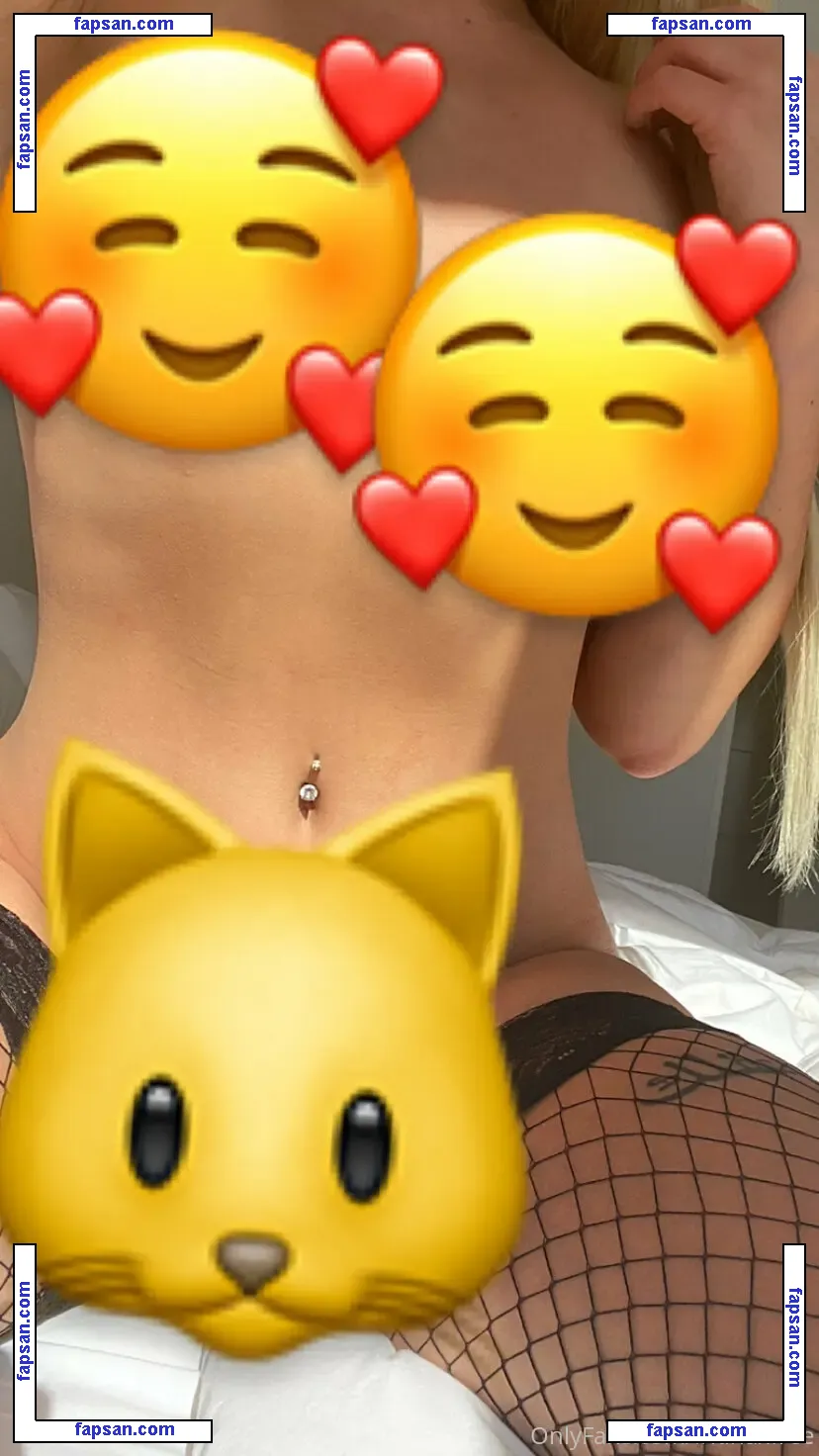 irltinaxfree / irltinaxclusive nude photo #0013 from OnlyFans