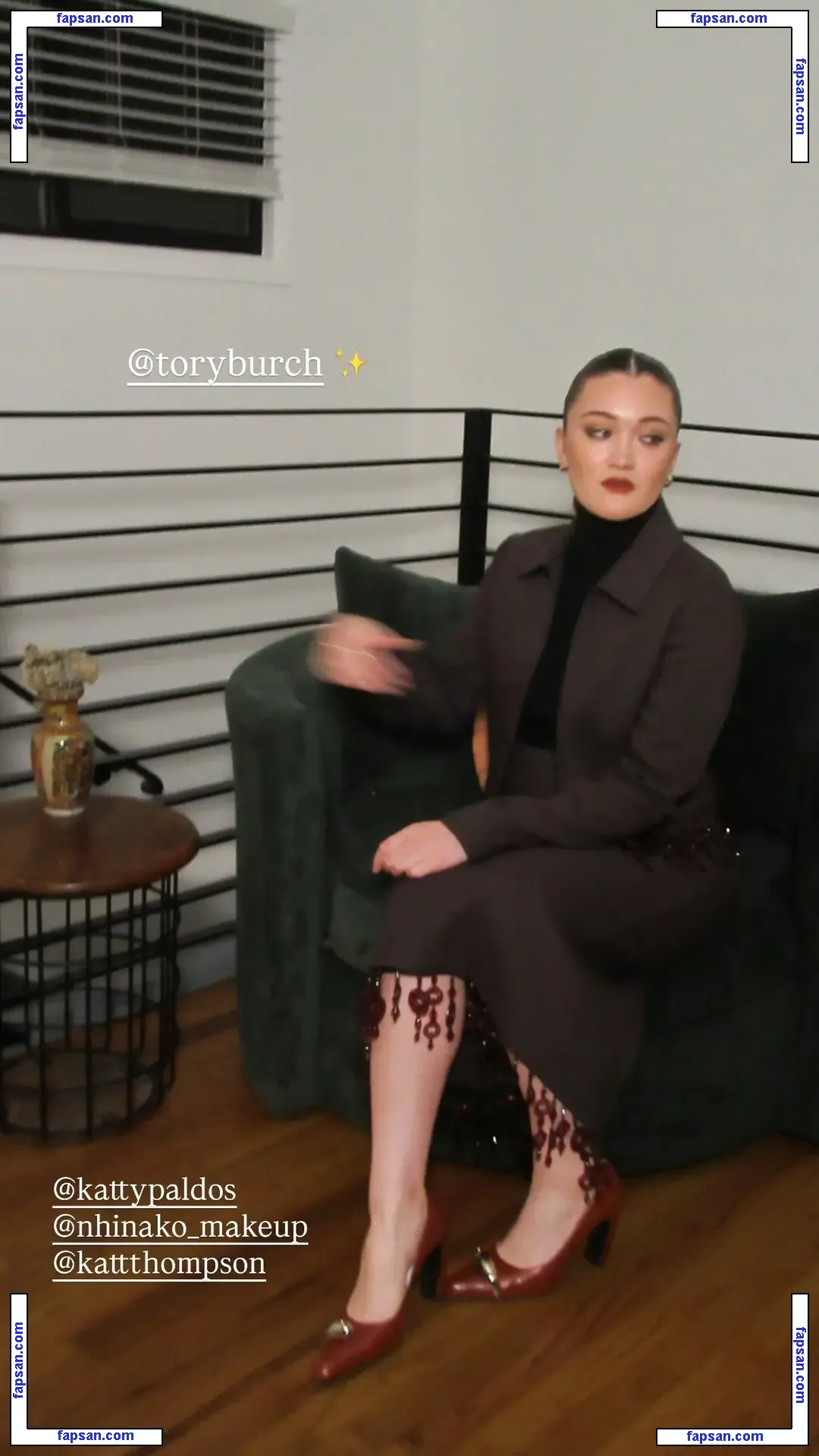 Isa Briones голая фото #0014 с Онлифанс