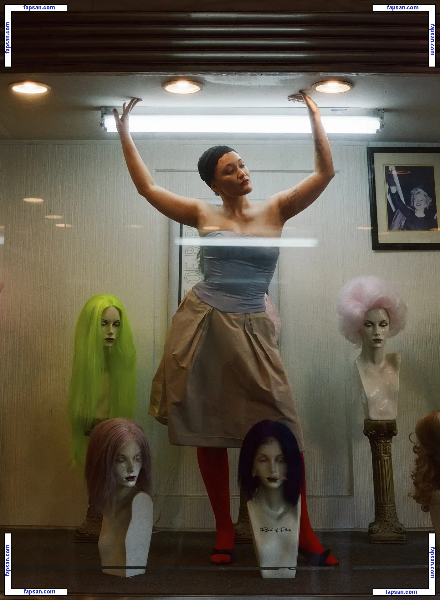 Isa Briones голая фото #0037 с Онлифанс