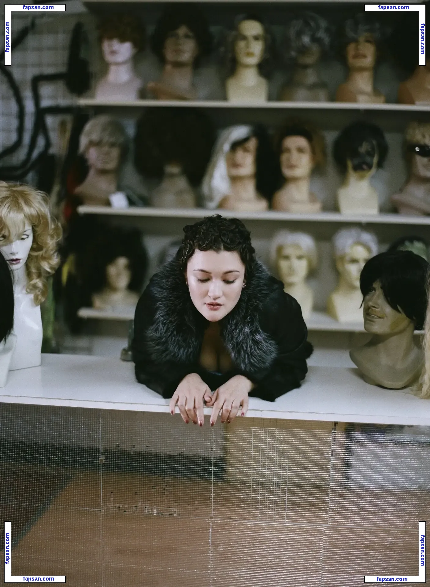 Isa Briones голая фото #0043 с Онлифанс