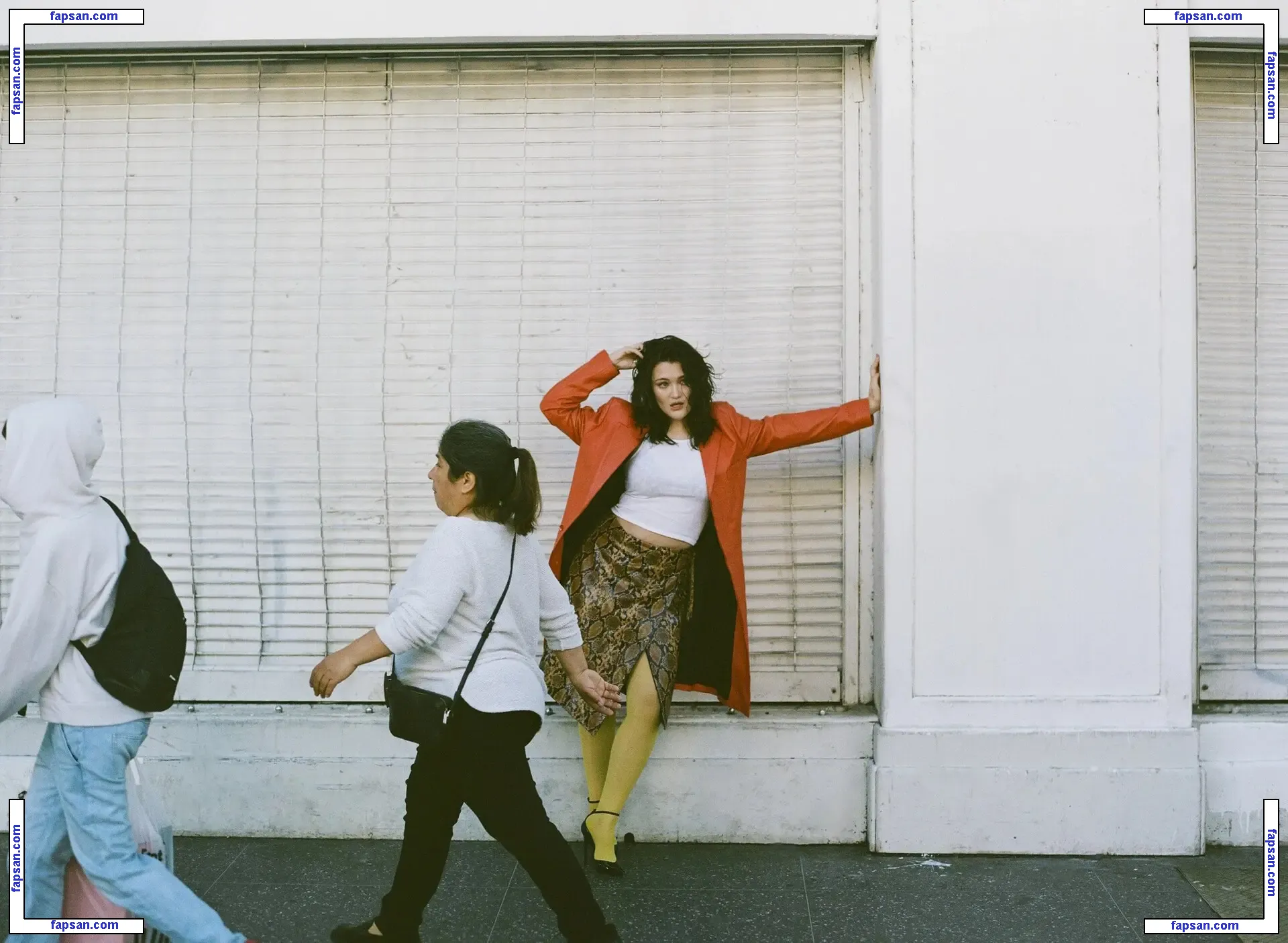 Isa Briones голая фото #0045 с Онлифанс