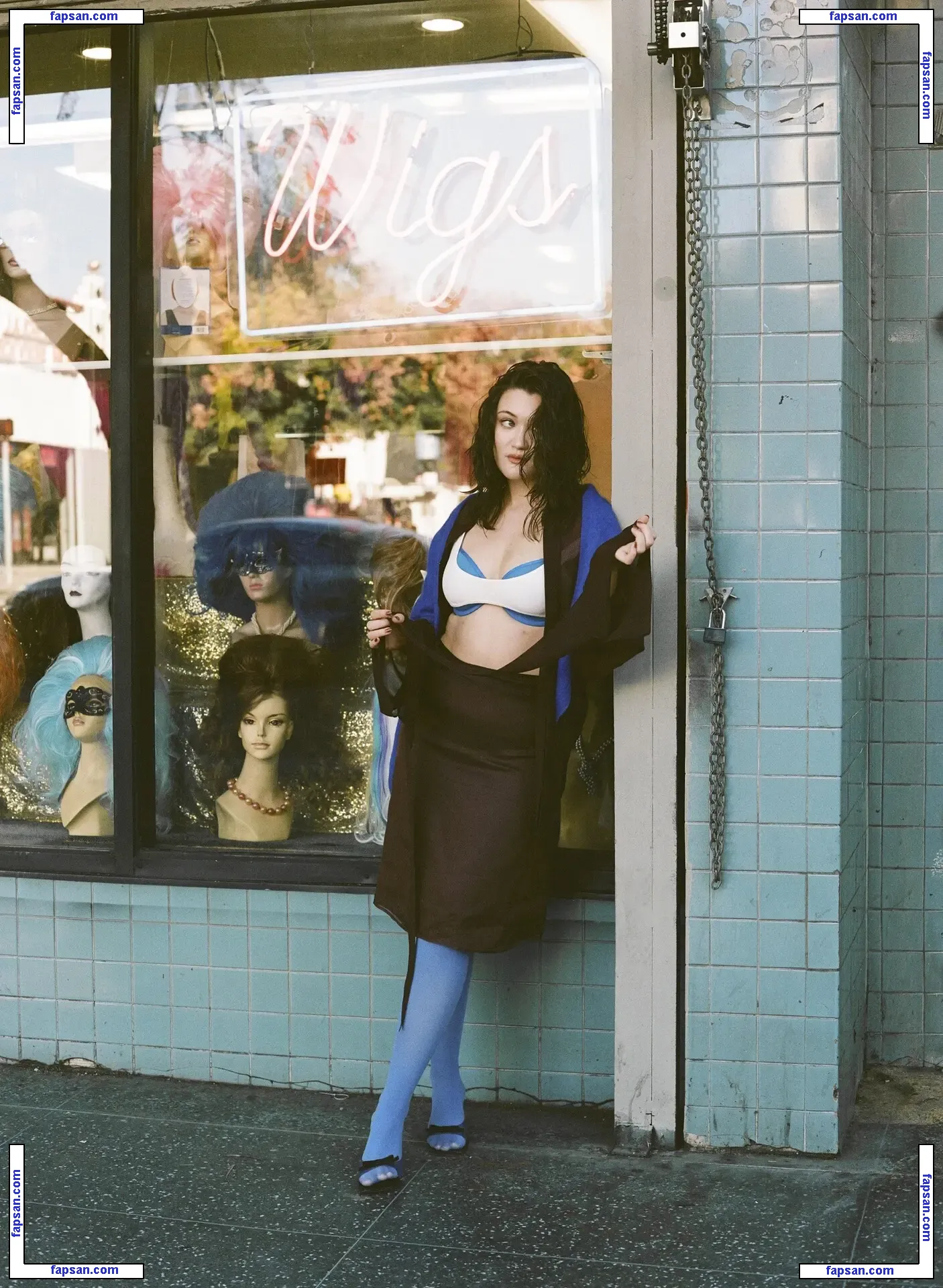 Isa Briones голая фото #0054 с Онлифанс