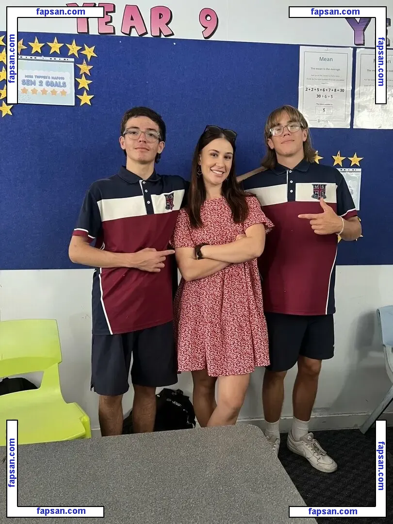 Isabel Love nude photo #0031 from OnlyFans