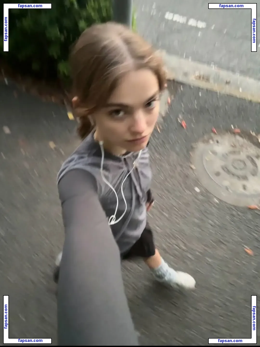 Isabel Myers голая фото #0014 с Онлифанс