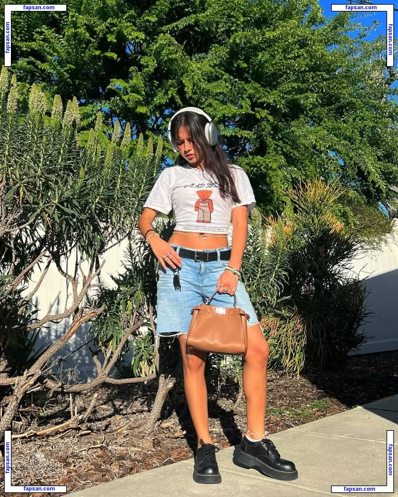 Isabela Merced nude photo #0179 from OnlyFans
