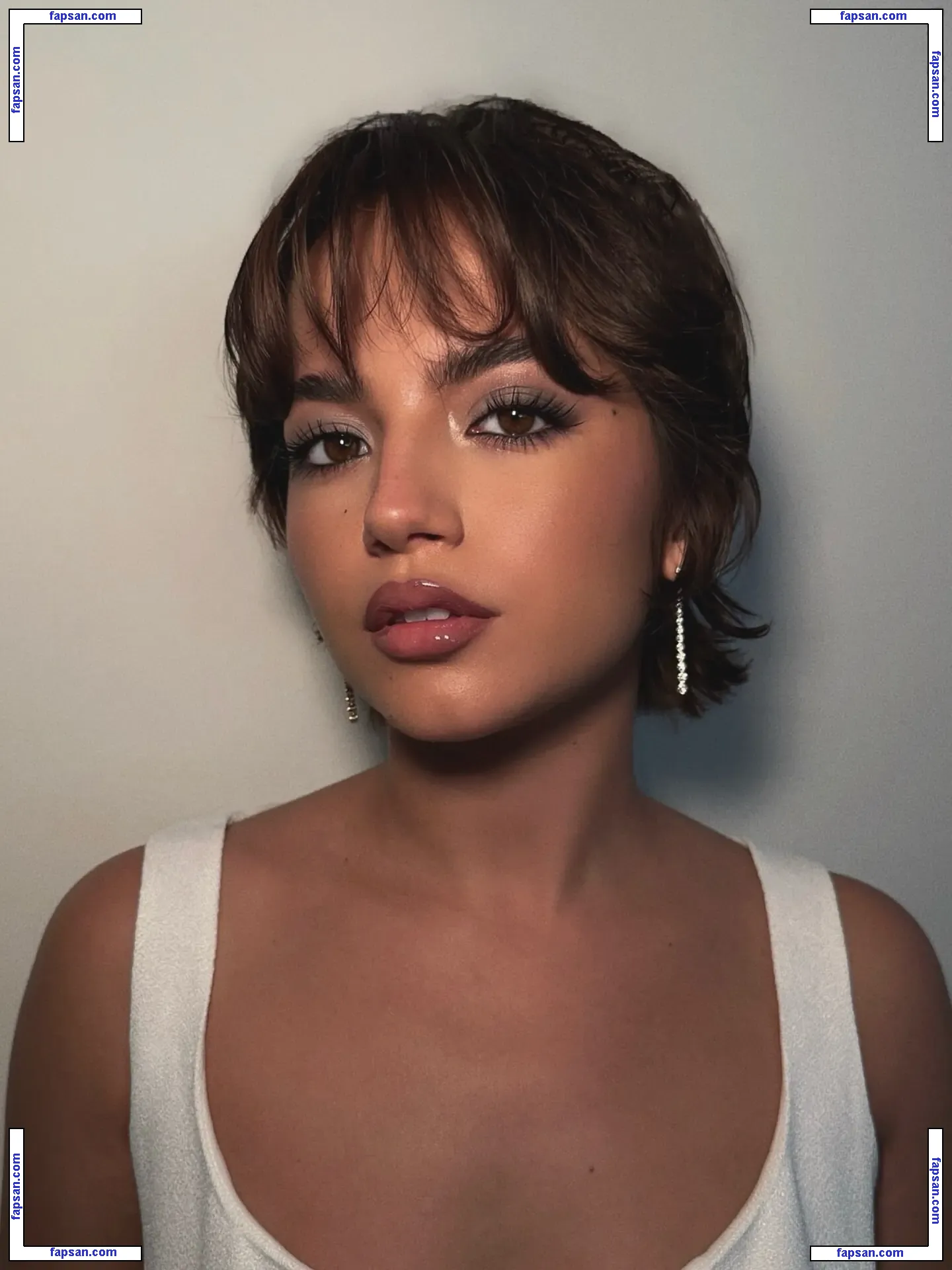 Isabela Merced nude photo #0611 from OnlyFans