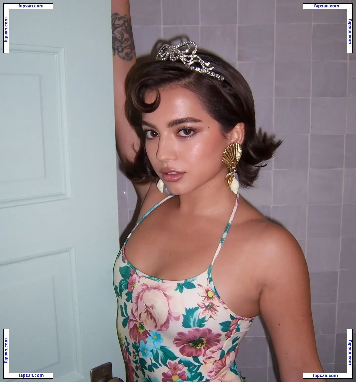 Isabela Merced nude photo #0617 from OnlyFans