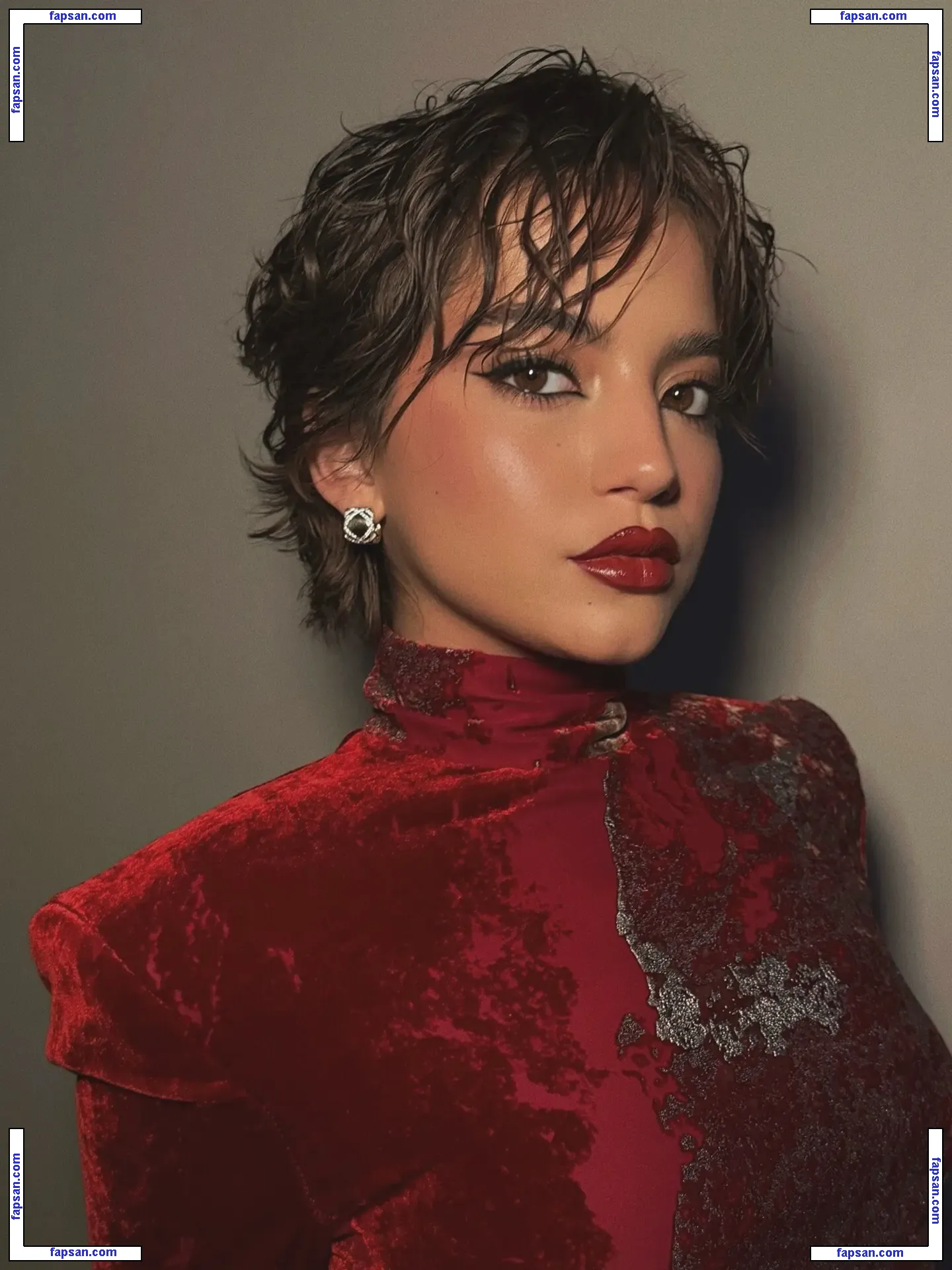 Isabela Merced nude photo #0641 from OnlyFans