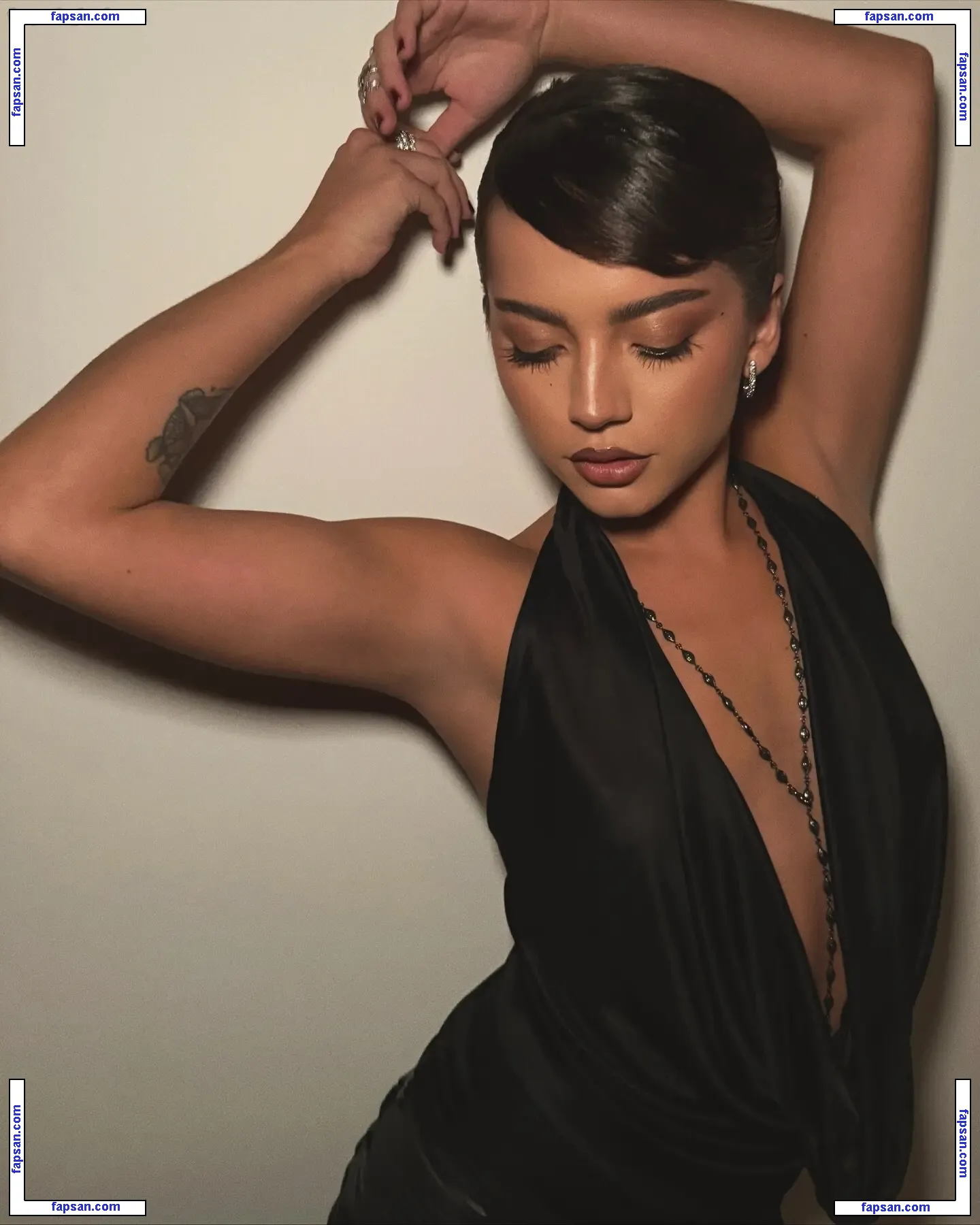 Isabela Merced nude photo #0688 from OnlyFans