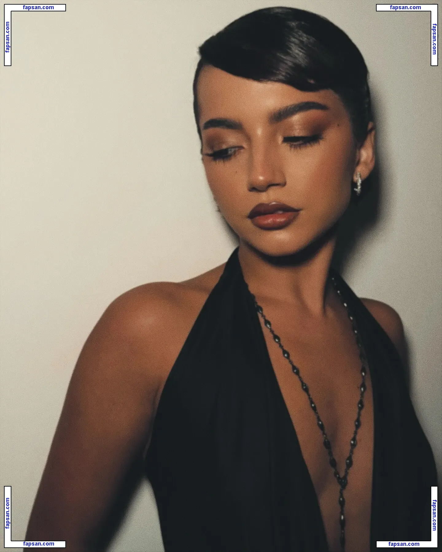 Isabela Merced nude photo #0689 from OnlyFans