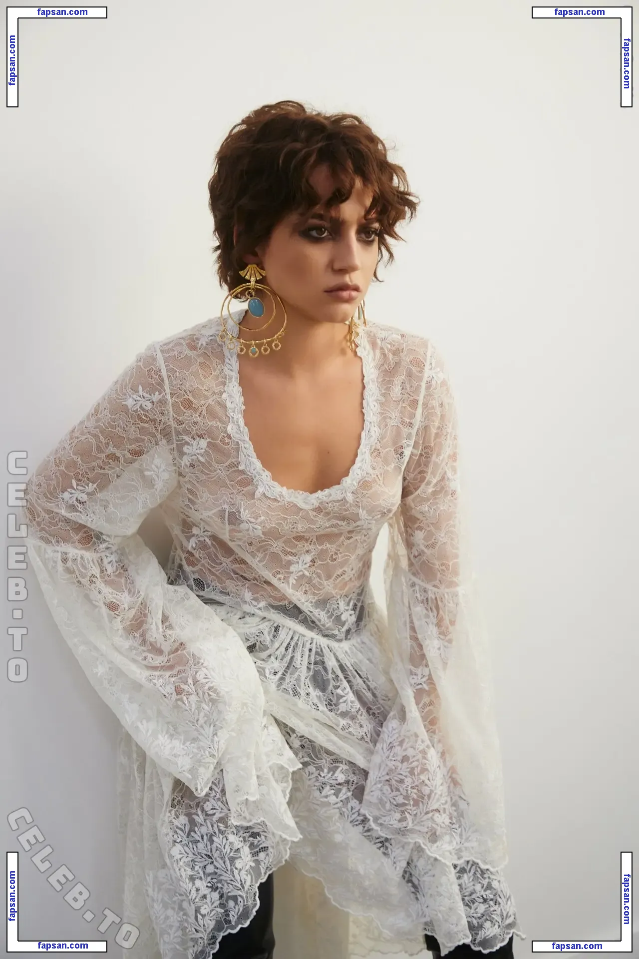 Isabela Merced nude photo #0695 from OnlyFans