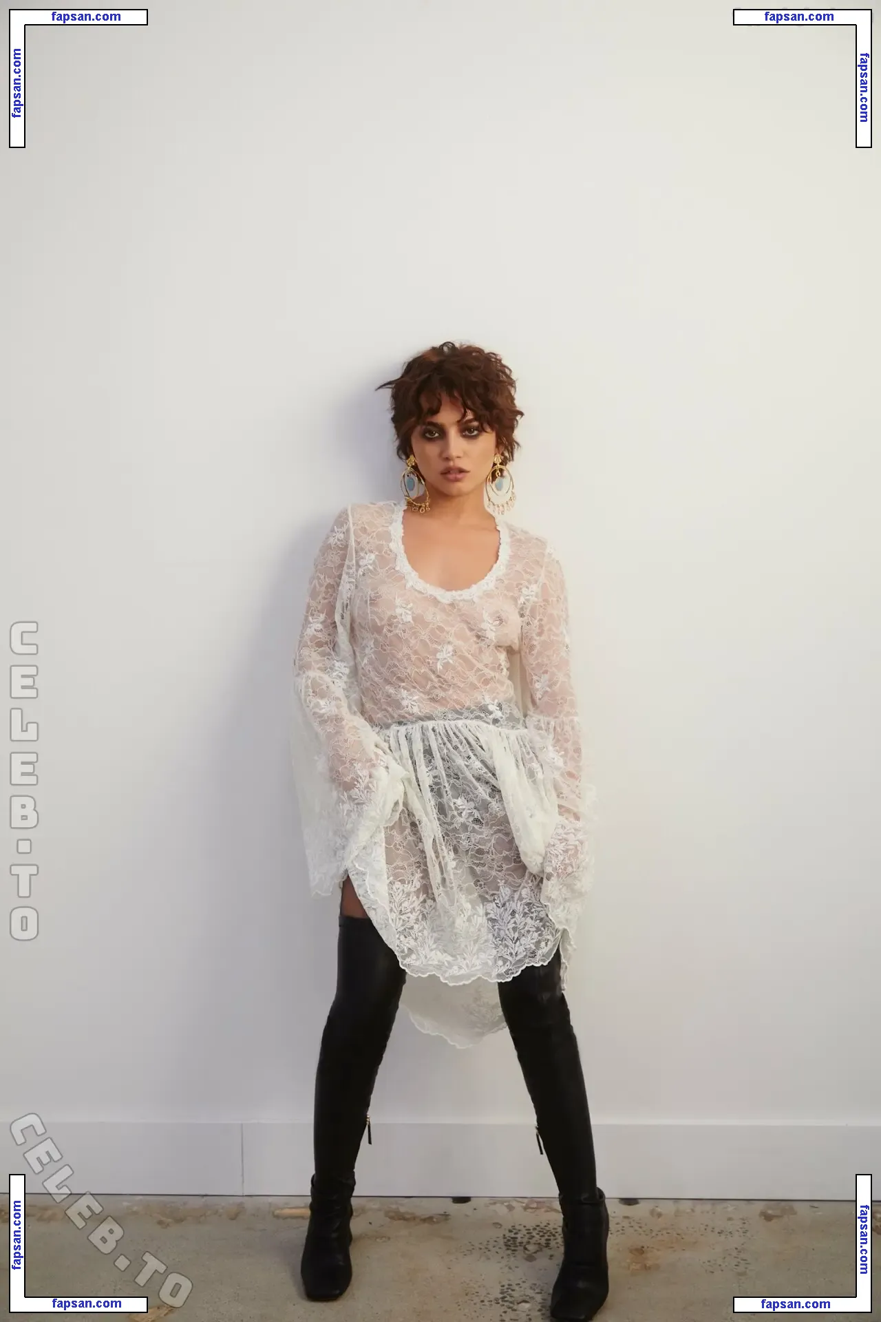 Isabela Merced nude photo #0696 from OnlyFans