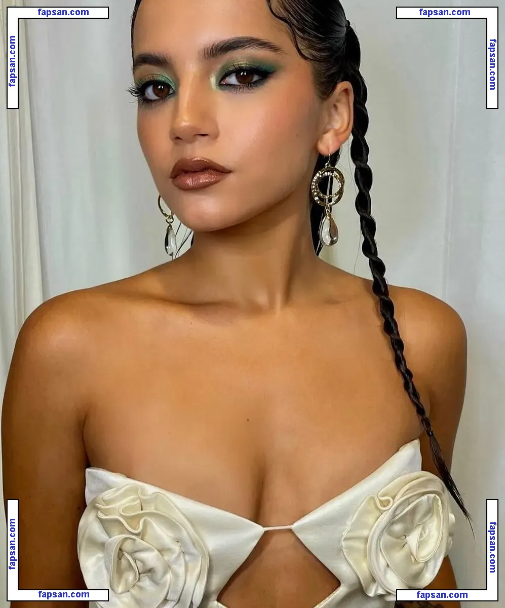Isabela Merced nude photo #0717 from OnlyFans
