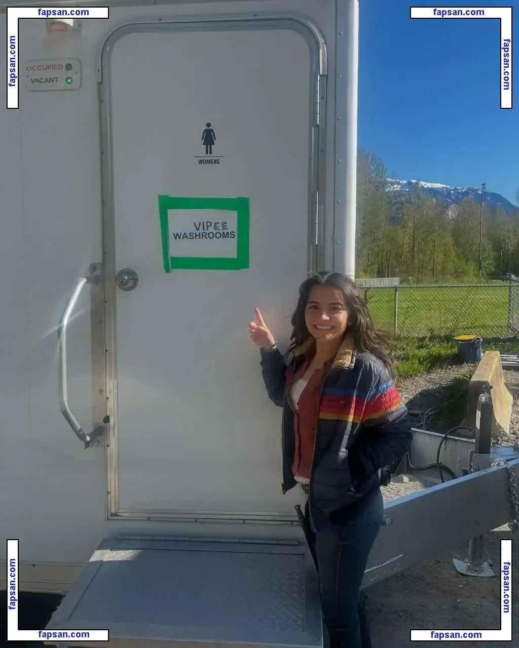 Isabela Merced nude photo #0719 from OnlyFans