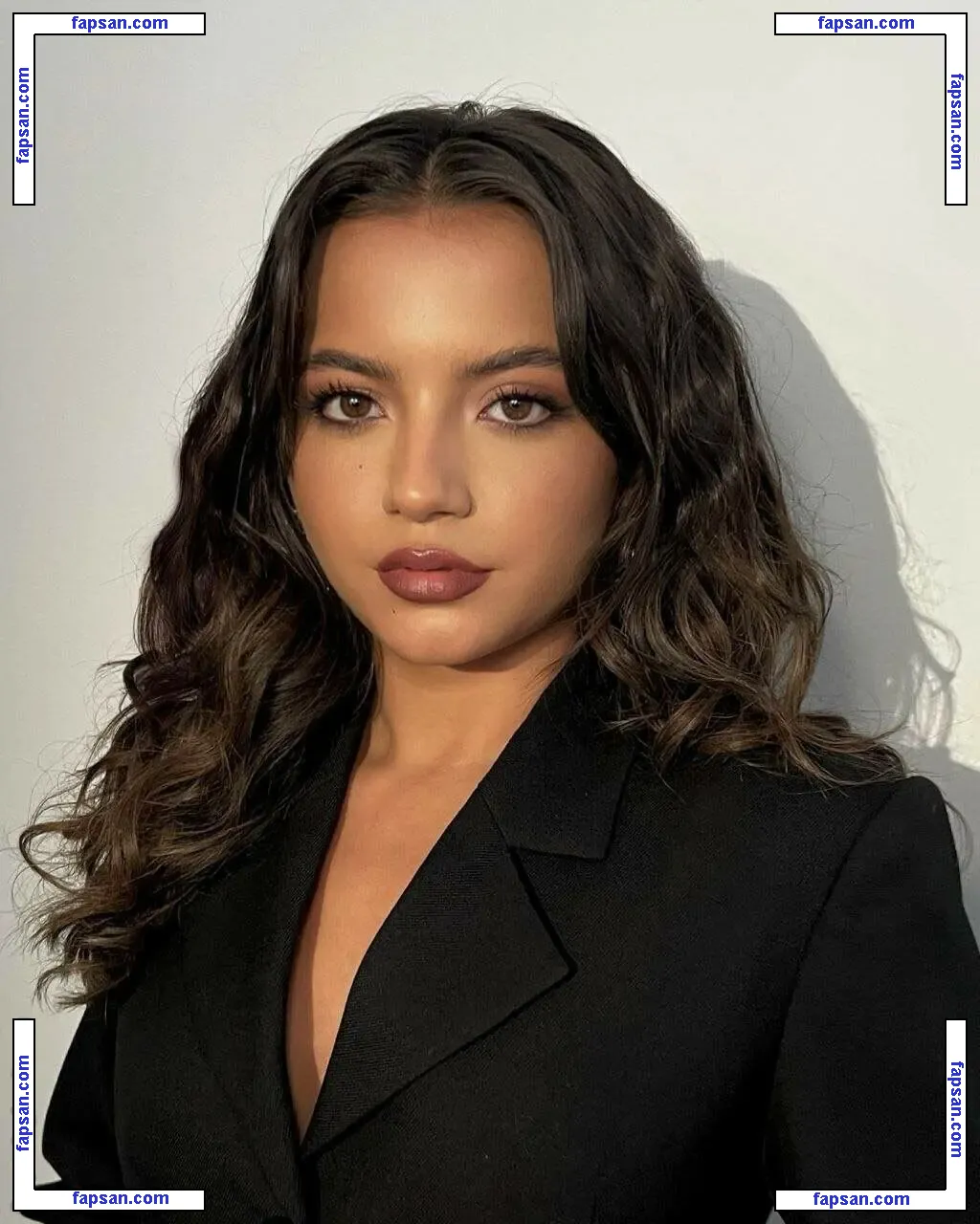 Isabela Merced nude photo #0723 from OnlyFans