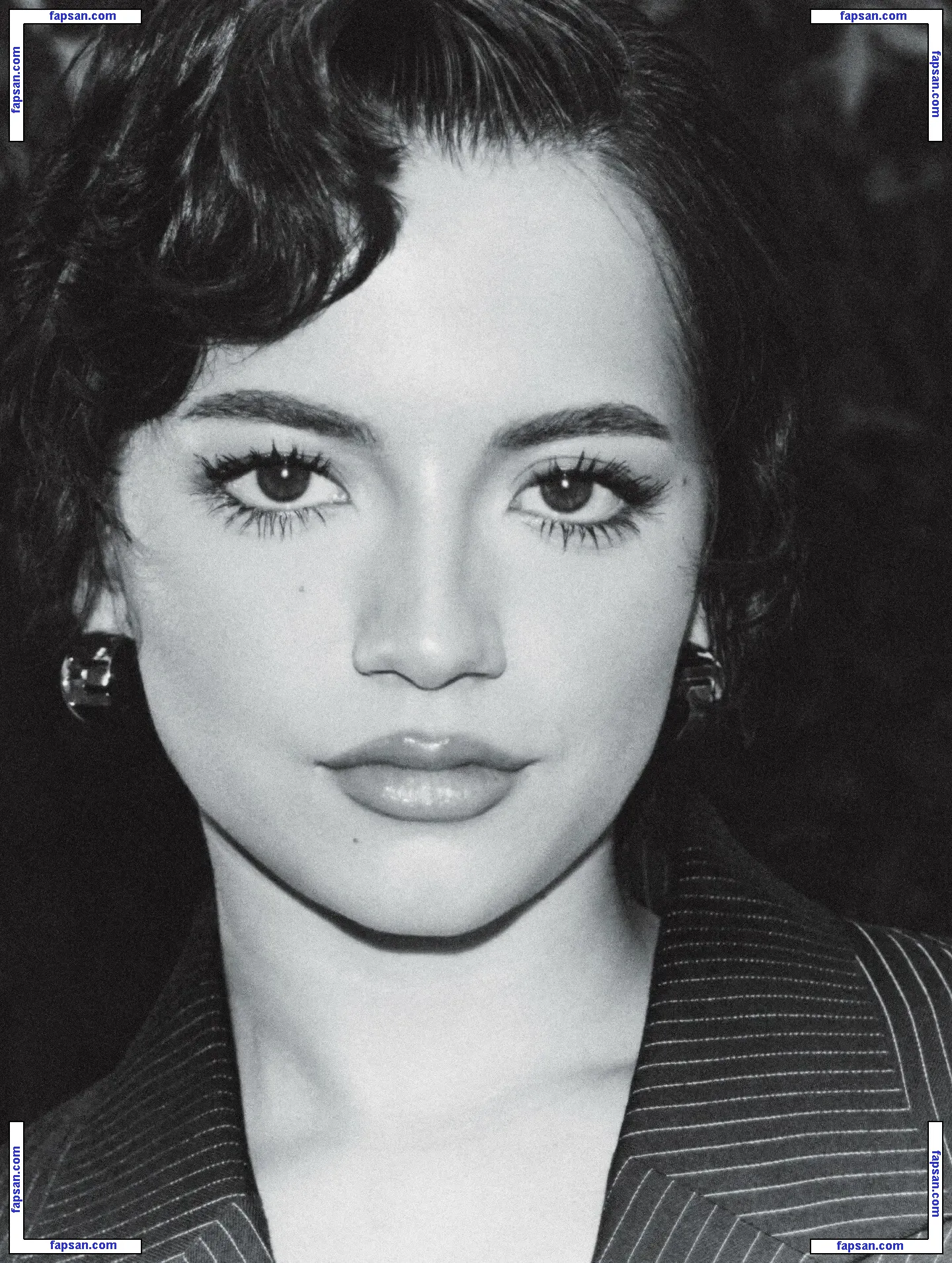 Isabela Merced nude photo #0758 from OnlyFans