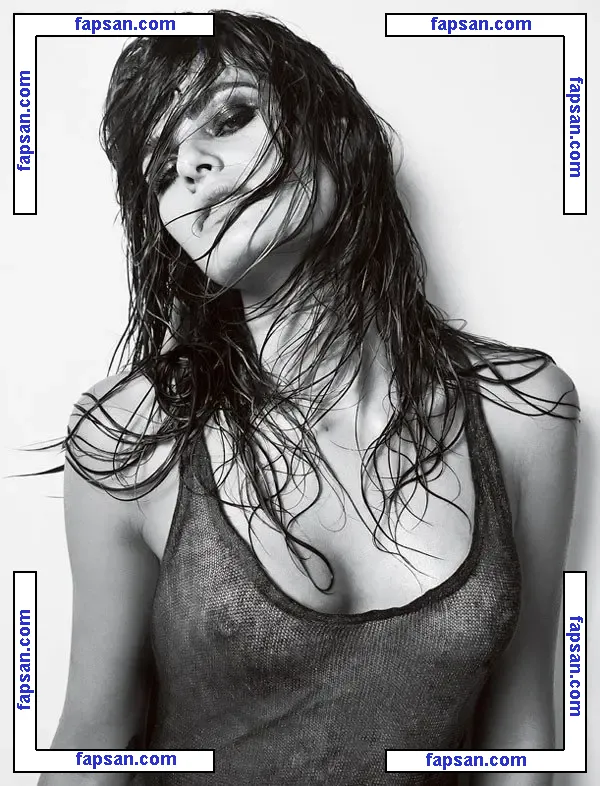 Isabeli Fontana голая фото #0357 с Онлифанс