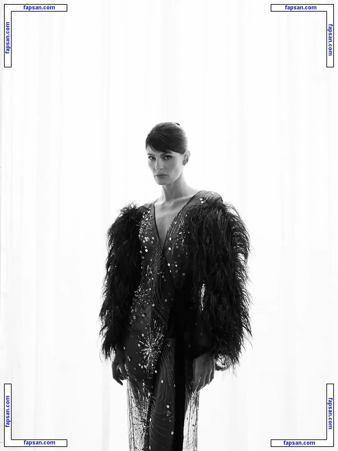 Isabeli Fontana голая фото #0858 с Онлифанс