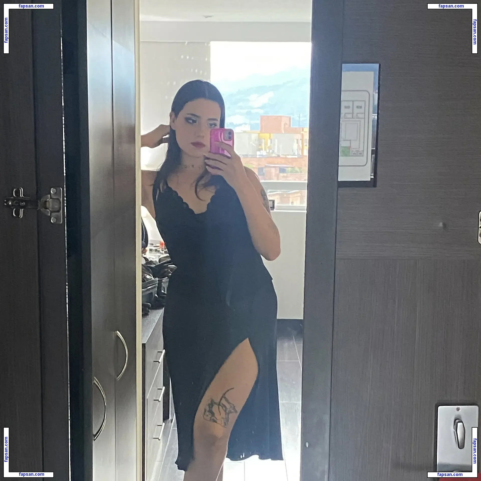 isabelitasuper nude photo #0007 from OnlyFans