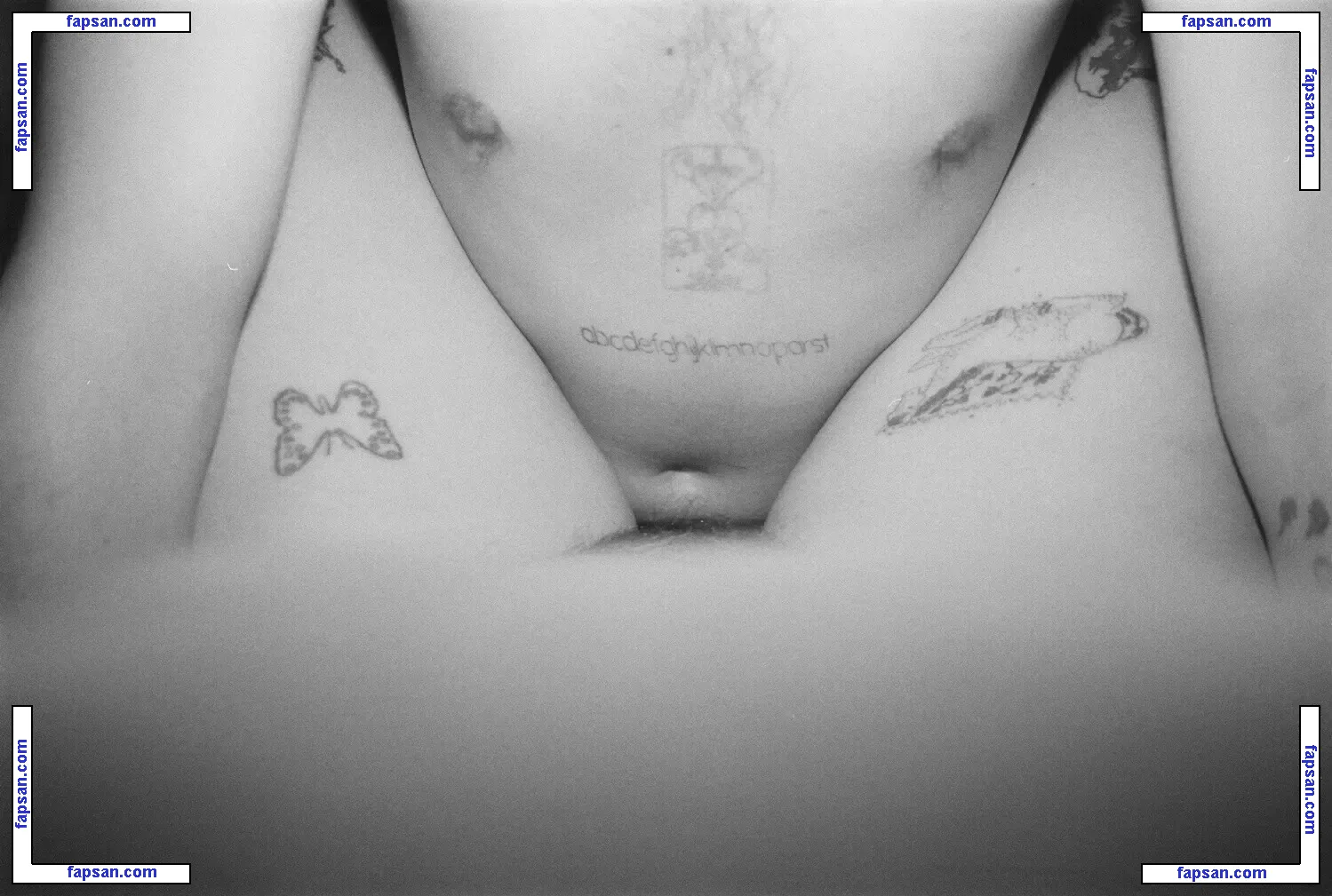 isabelitasuper nude photo #0010 from OnlyFans