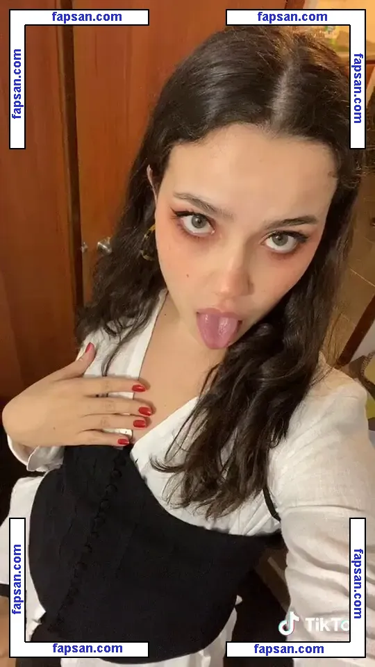 isabelitasuper nude photo #0018 from OnlyFans