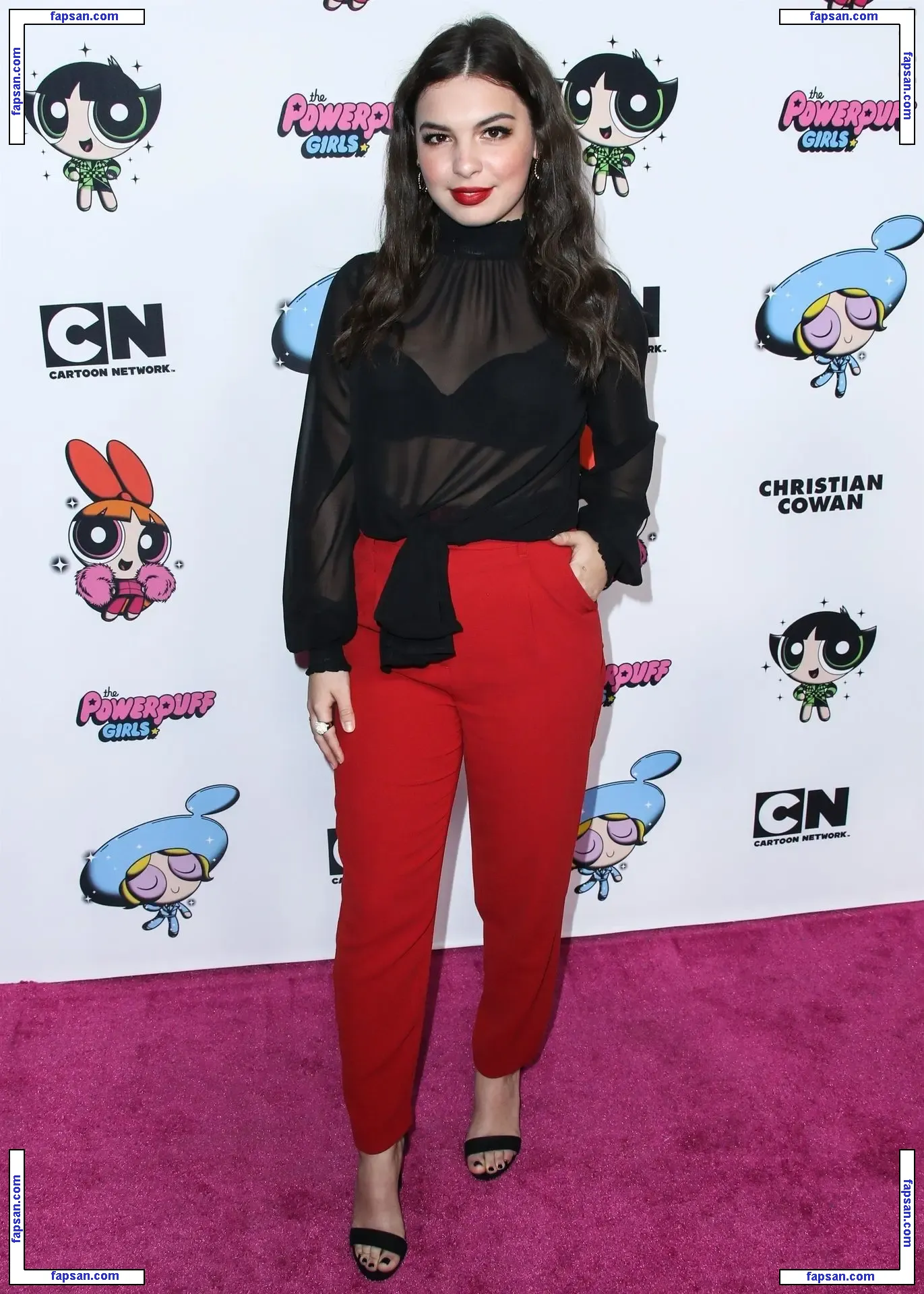 Isabella Gomez голая фото #0033 с Онлифанс