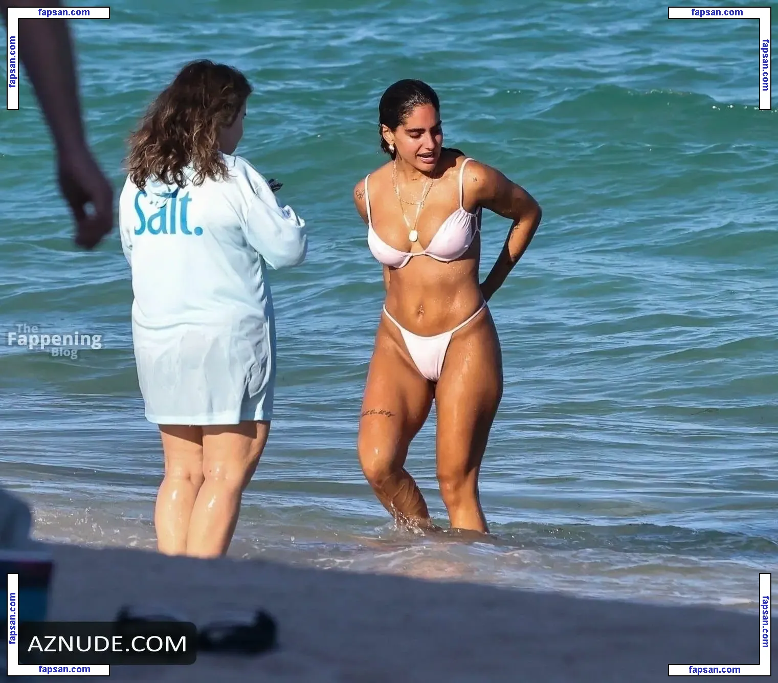 Isabella Lader nude photo #0010 from OnlyFans