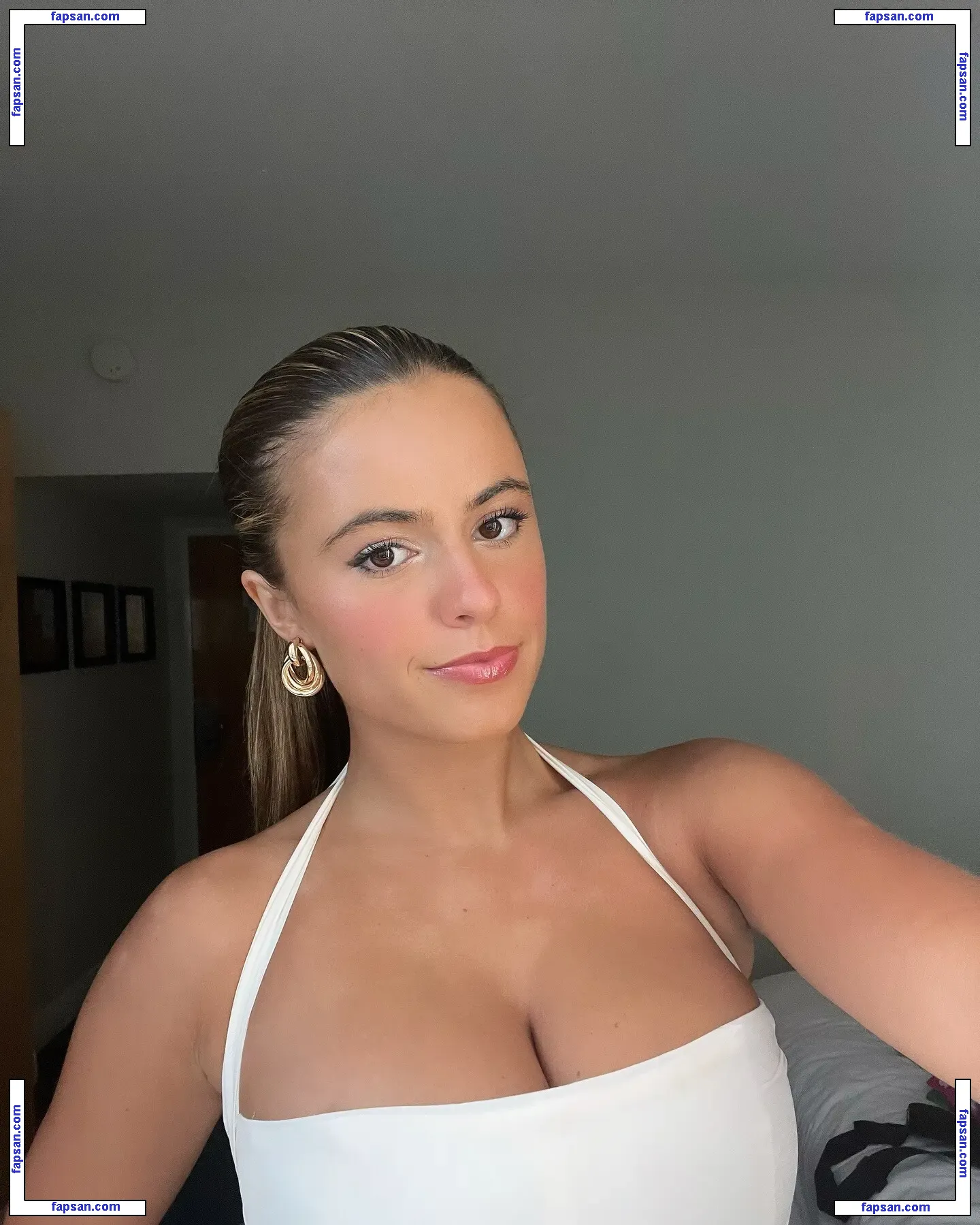 Isabella Lauren nude photo #0071 from OnlyFans