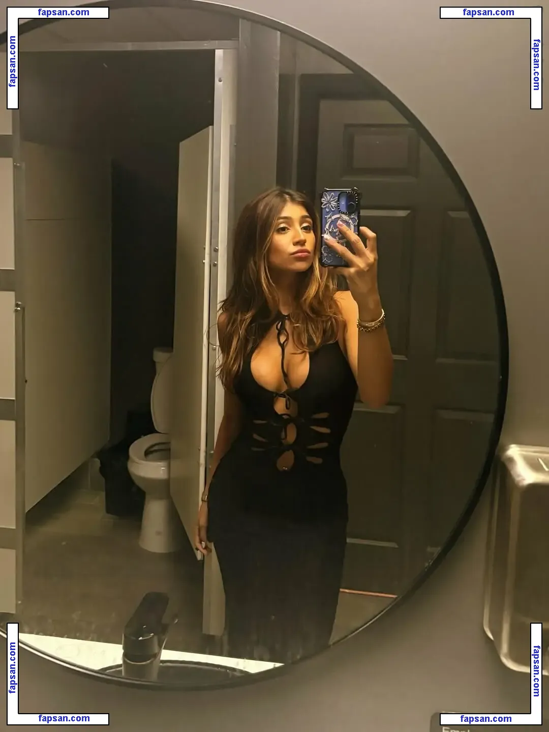 Isabella Patel nude photo #0004 from OnlyFans