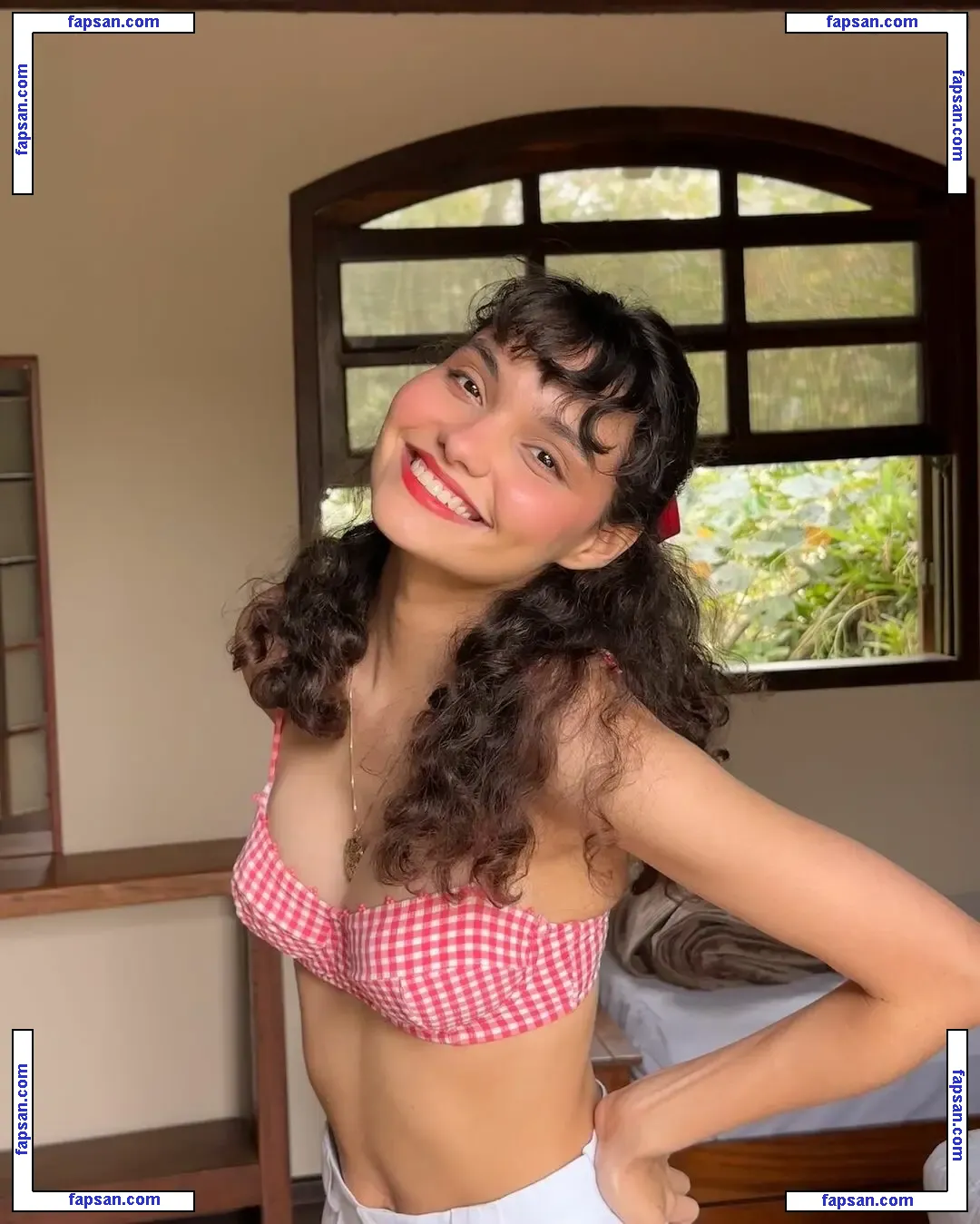 Isabelle Moreiraxsbel nude photo #0002 from OnlyFans