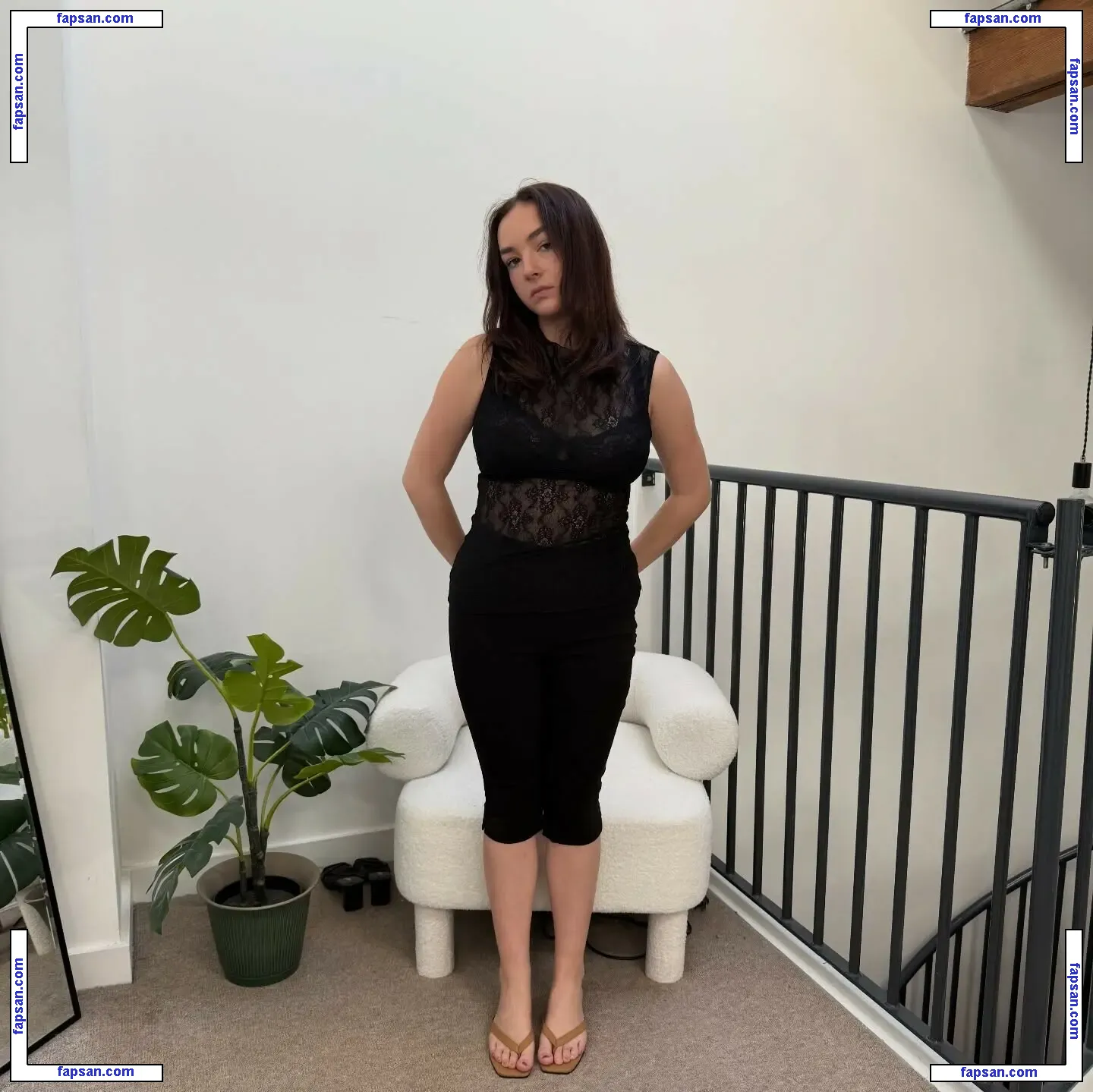 Isabelle Smith (Hollyoaks) голая фото #0008 с Онлифанс