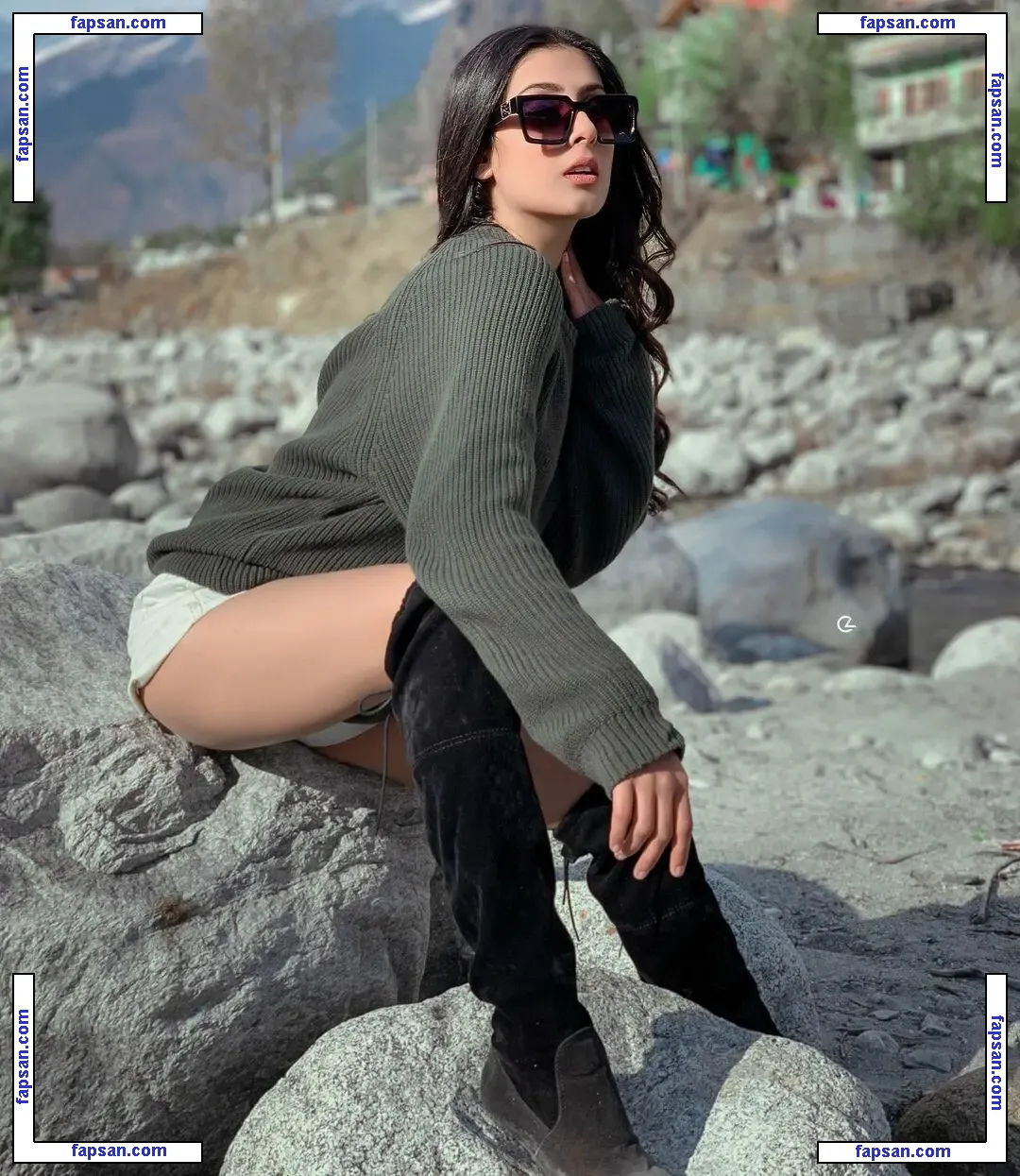 Isha Malviya nude photo #0005 from OnlyFans