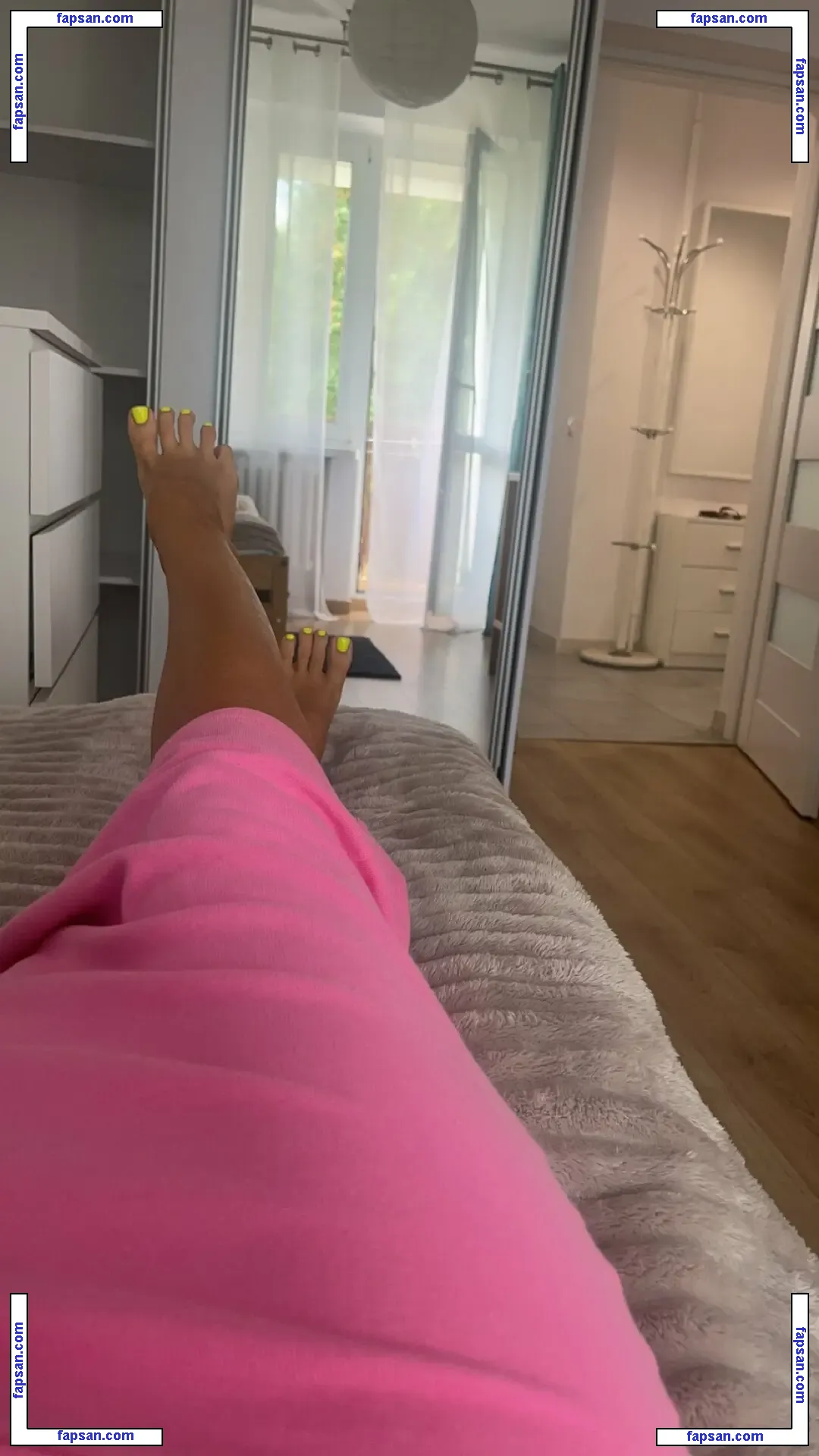 Isi4czekkk nude photo #0002 from OnlyFans